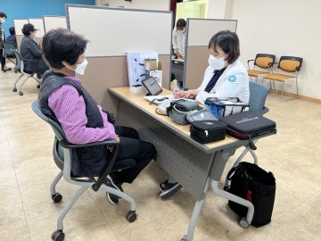 울진군, 'AI·IoT 기반 어르신 건강관리' 사업 대상자 모집