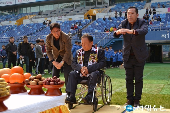 이상민 의원, 시민들에게 기쁨을 주기를 바란다!