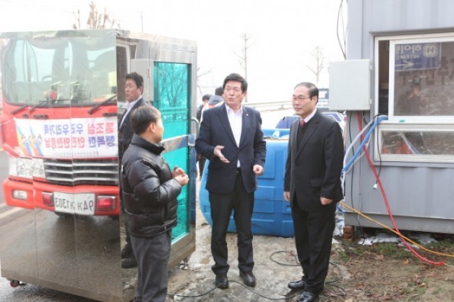 천안시의회 구제역 방역 초소 직원 및 관계자 위로 격려...