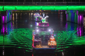 순천만국가정원, 정원드림호 수상 퍼레이드 연출 