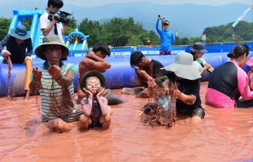 남해약쑥 케어 체험장 개장 “올 여름 힐링바캉스 즐기세요!”