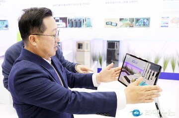 대전사이언스페스티벌 둘러보는 이장우 대전시장