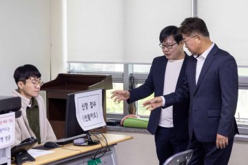 최충규 대덕구청장, 고유가 지원금 첫날 현장 점검