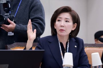 여권, 권익위 '헬기 이송' 발표에 맹공… "대통령 치부 가리는 '기억 세탁소'"
