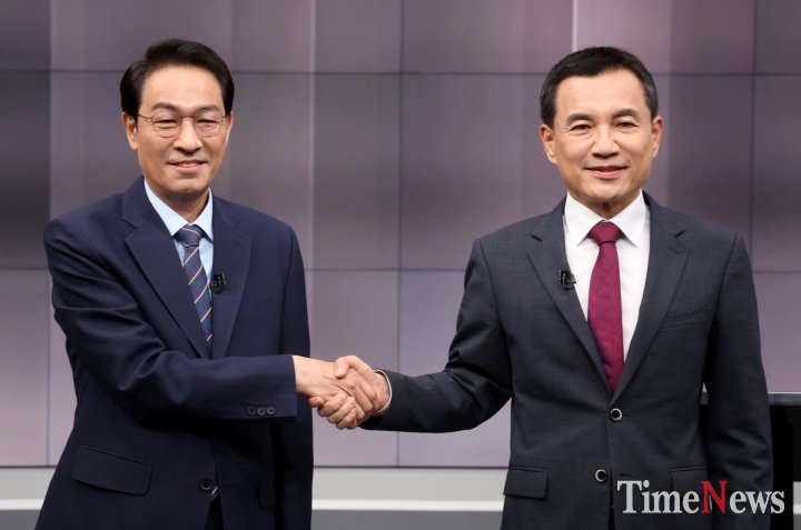 우상호 "공약 파기 사과가 먼저" vs 김진태 "지역 현안 너무 모른다"