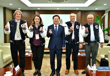 충남대, 세계 석학 5명 연구 홍보대사 위촉