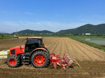 화순군, 논콩 안정생산 위한 파종기 기술지원 총력  