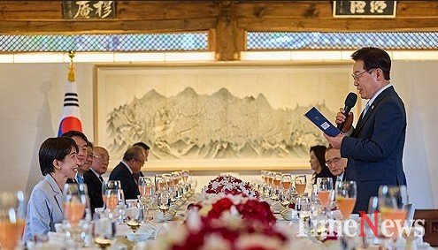 다카이치 日 총리, 1박 2일 방한 마치고 대구공항서 출국… 한일 정상, 안동서 '전통 외교' 성료