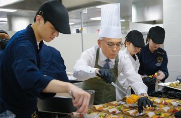 목원대, 학생 만든 도시락 330명에 나눔