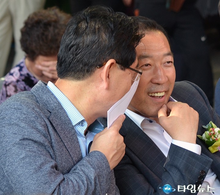 대전시의회 김동섭 의원, 누구와 비밀대화?