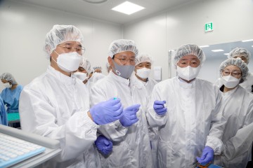 박진규 산업통상자원부 차관, 백신산업의 요람‘안동 동물세포실증지원센터’방문