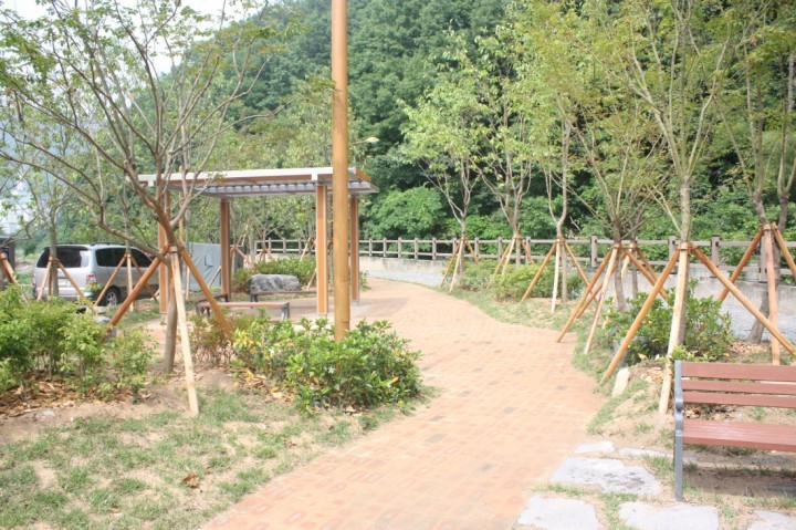 창원시, 내서 삼계천변 쉼터 조성