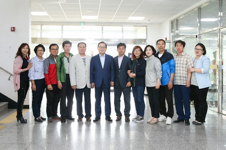 남유진 시장, 공명선거 참여·산불예방 현장 방문 격려