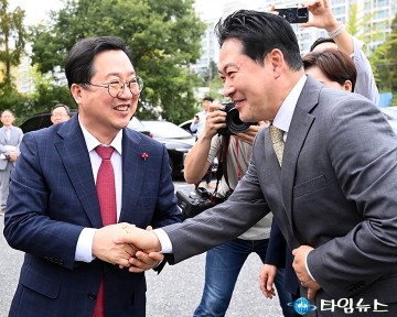 장동혁 대표-이장우 대전시장, 나노·반도체 산단 현장서 맞손