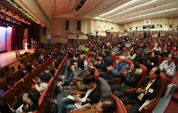 부천시, 자원봉사자의 날 800여 명 행사장 가득 메워