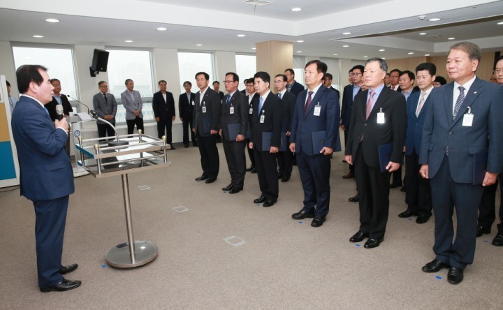 김지철 충남교육감, 승진 및 전보자 임용장 수여