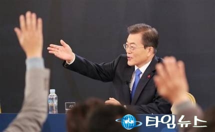 [서승만 컬럼]김예령 기자의  "그 자신감 도대체 어디서 나오는가?"