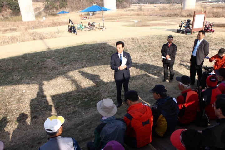 대전시의회 조원휘 의원, “갑천 파크골프장 다목적광장 설치 주민설명회” 가져