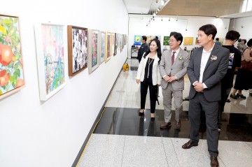 이상래 대전시의회 의장, 지역 여성작가 뛰어난 작품세계 향유 기회