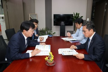 김성 장흥군수, 국회 찾아 지역 현안사업 건의 
