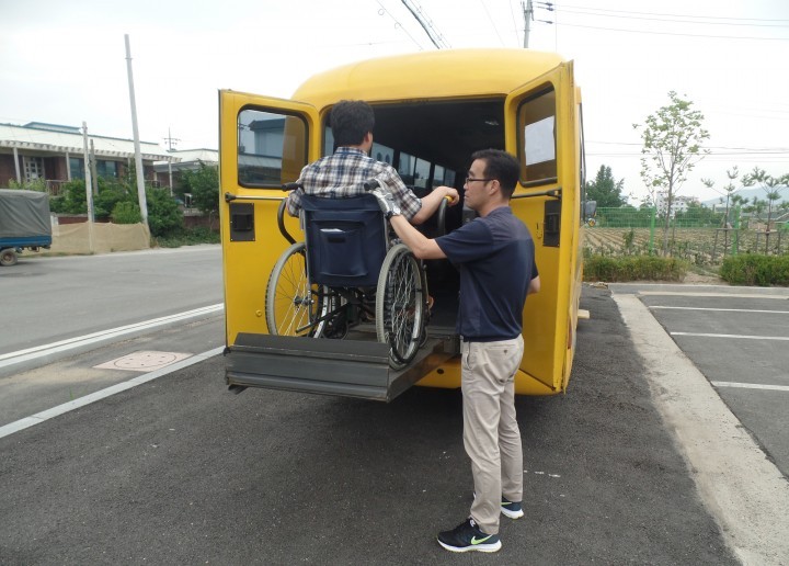 강화군, 장애인‘특별운송 버스’ 노선 신설 및 확대 운영 