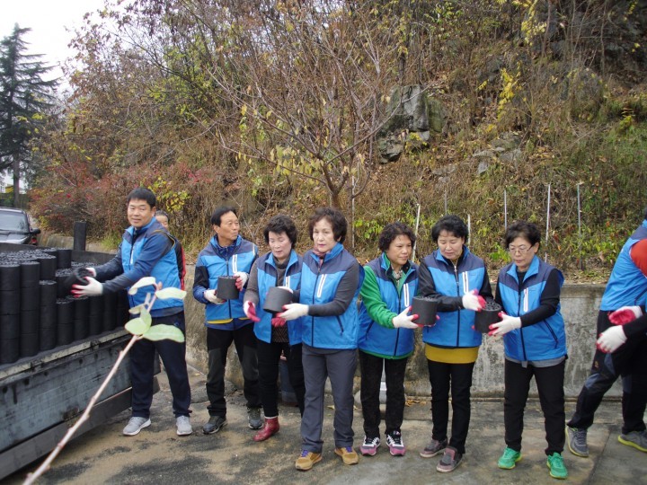 태화동 주민자치위원회 사랑의 연탄나누기 봉사활동 전개