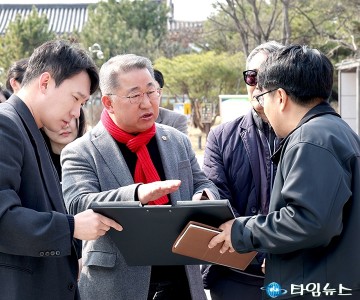 이한영 대전시의회 의원, 월평동 은평공원 황톳길 현장 점검