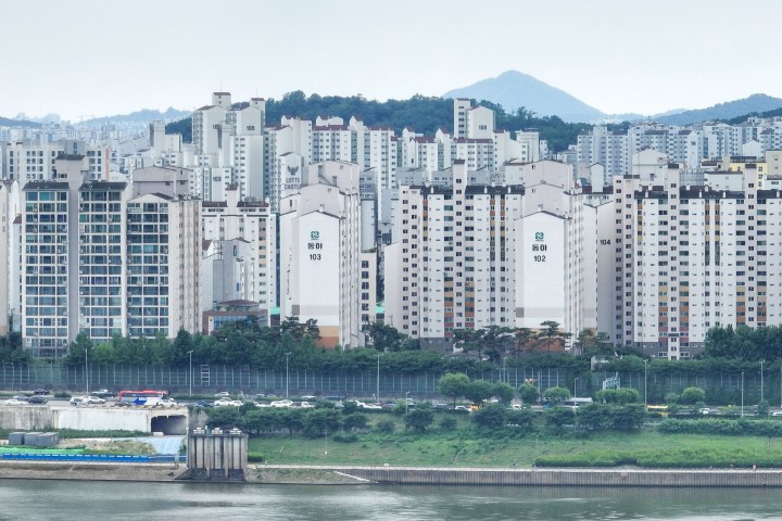 '영끌' 틀어막기…금융위 "'연소득 내' 신용대출에 카드론 포함"