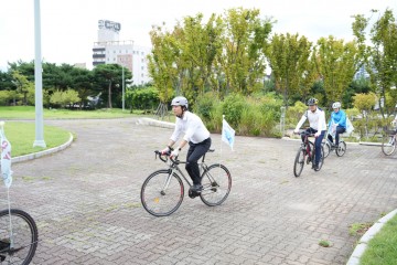 ‘세계 차 없는 날’ 기념 친환경 캠페인 광양 서천변 일대서 펼쳐