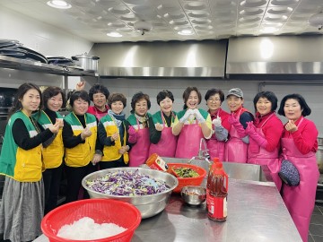구미종합사회복지관,  경로식당 급식봉사 실시