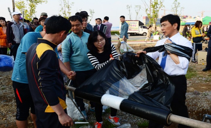 안희정 지사, “행복한 주말농장·가족꽃밭 개장했어요”