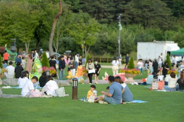 순천 연등회, 시민들의 소망을 담은 등불로 성황리에 마쳐 