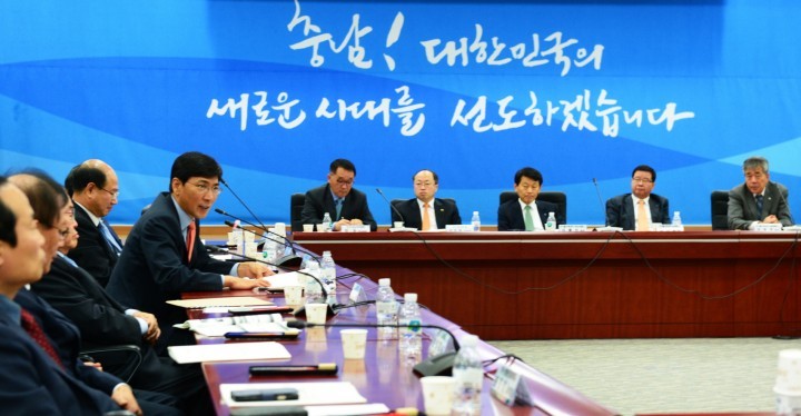 안희정 지사, 지방대 위기 ‘관·학 상생협력으로 넘는다’