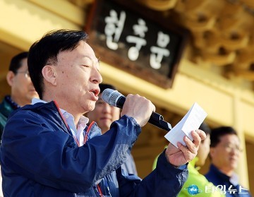 설동호 대전시교육감, 현충문 앞에서 보훈을 노래하다!
