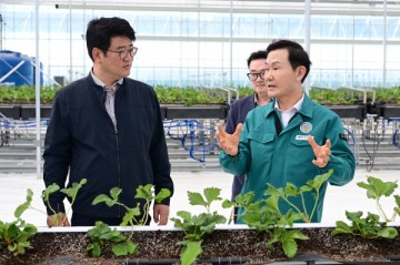 고령군, 권재한 청장 고령군농업기술센터 방문해 농업 애로사항 청취 및 현장 점검