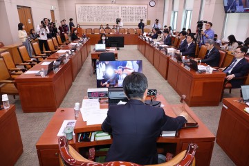 민주당 단독 형소법 개정안 의결...국힘 '이재명 구하기 법' 반대..법무부 '범죄 도피처 대통령직' 
