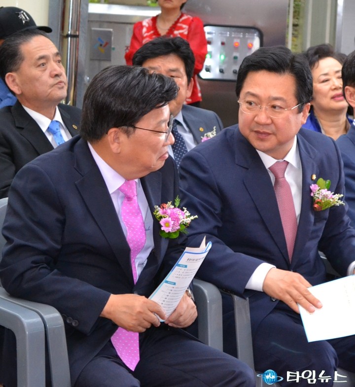 권선택 대전시장·이장우 의원, 대화중!