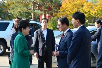 박대통령 영주소수서원 방문