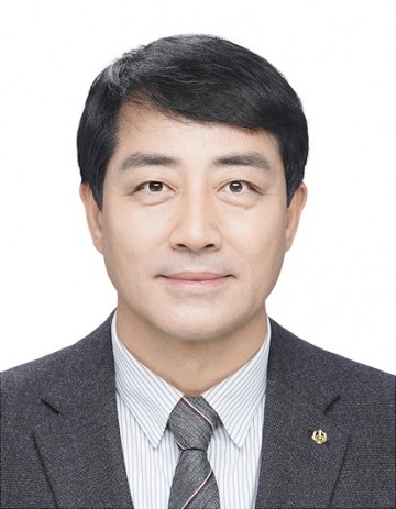 최문영 충주시배드민턴협회장, 쌀(10kg) 50포 기탁