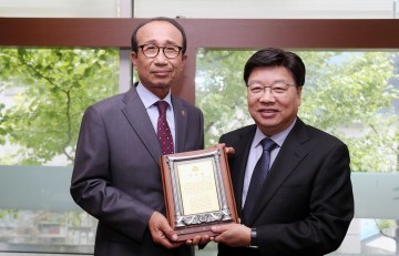 권선택 대전시장, 보훈단체로부터 감사패 받아!