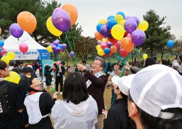 대전 유성구, 국화축제 기간 청렴·도로명주소·탄소중립 3대 캠페인 전개