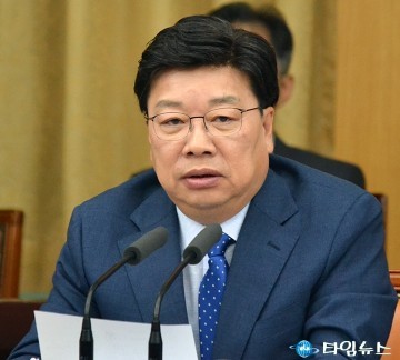 권선택 대전시장, “잘 할 수 없다면 자리를 내놔라”