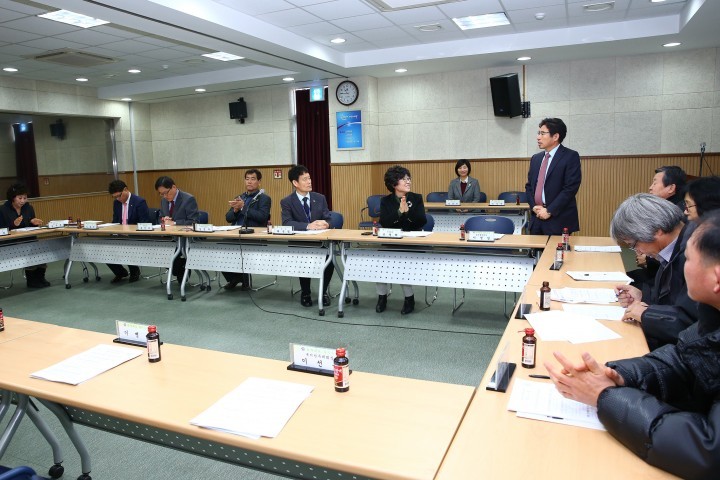노승연 유성구의회 의장, 복지기관 방문으로 2015년 새해 시작!