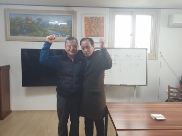 삭선리 주민 187개 이장선거 계몽한 이남열 후보에게 ‘군청 갉아먹는 쥐나 잡어’ 격려..   