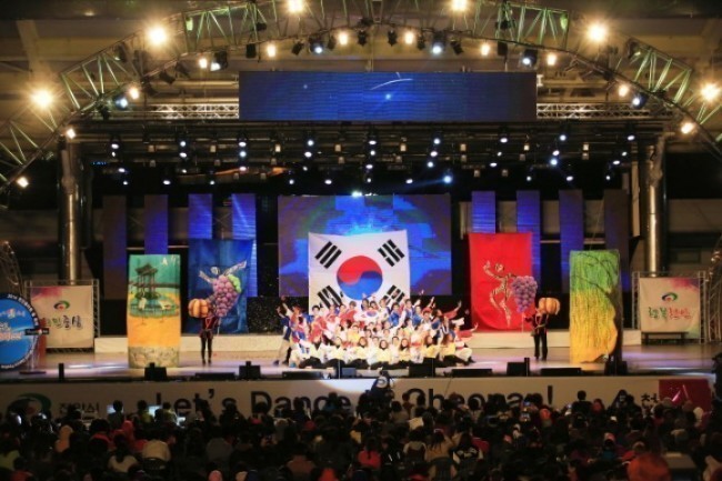 대한민국 최고의 춤 축제  2015 천안흥타령춤축제 12주년 '사랑' 테마 