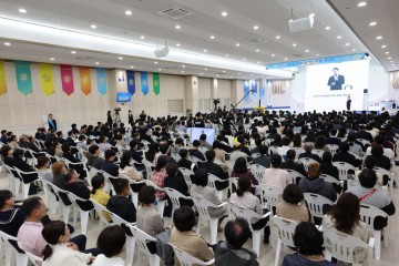 “반드시 깨닫고 전해야 할 말씀"⋯순천서 확인된 계시록 열기