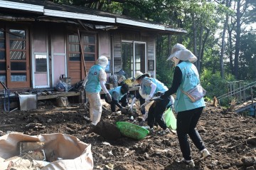 건보공단 대전세종충청본부, 예산 수해 복구 구슬땀