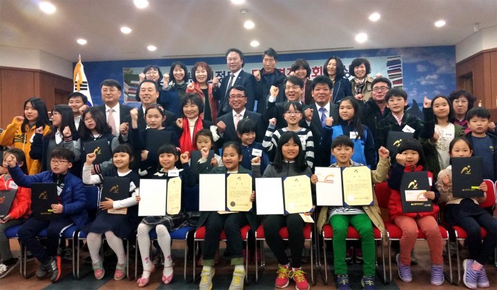 신정5동 ”독서 경진대회 시상식 개최“