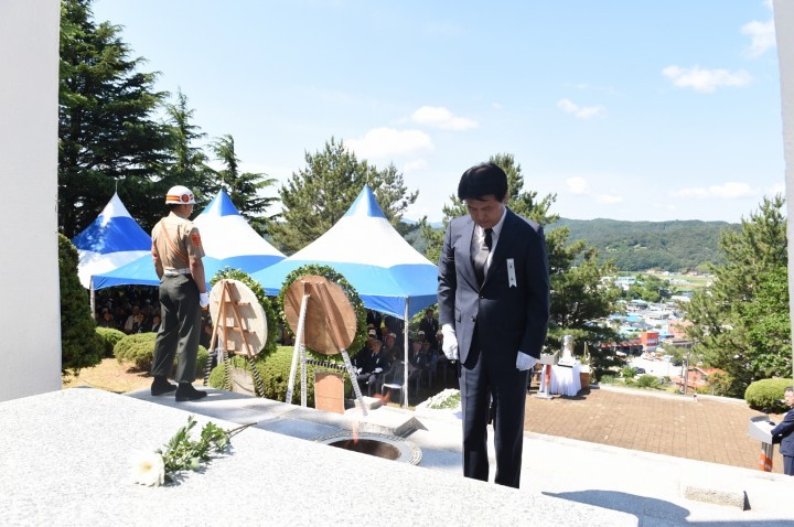 영덕군 제60회 현충일 추념식 개최