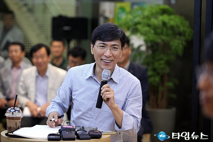 안희정 지사, “승진 보다 일의 보람을”